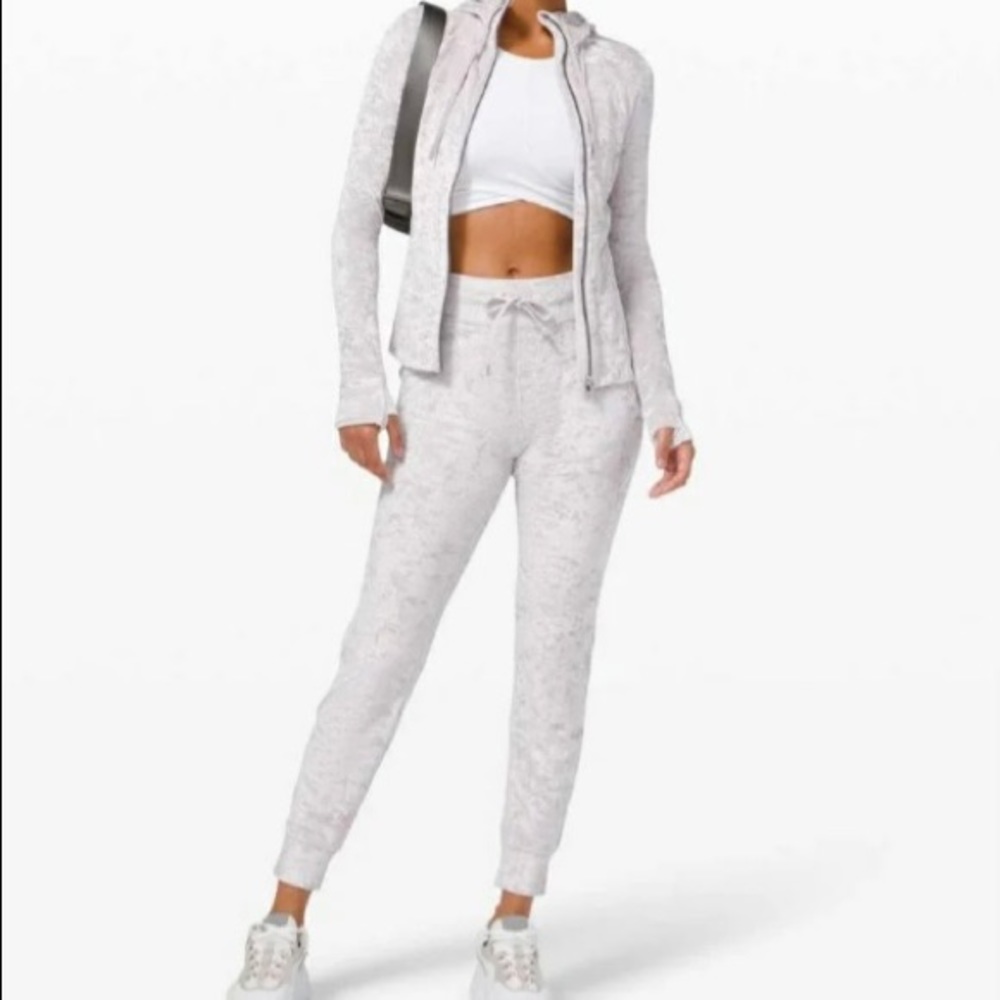 Lululemon Athletica Ready to Rulu Crushed Velvet Jogger